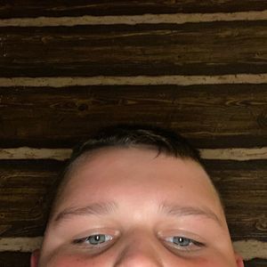 Meet your Posher, Levi